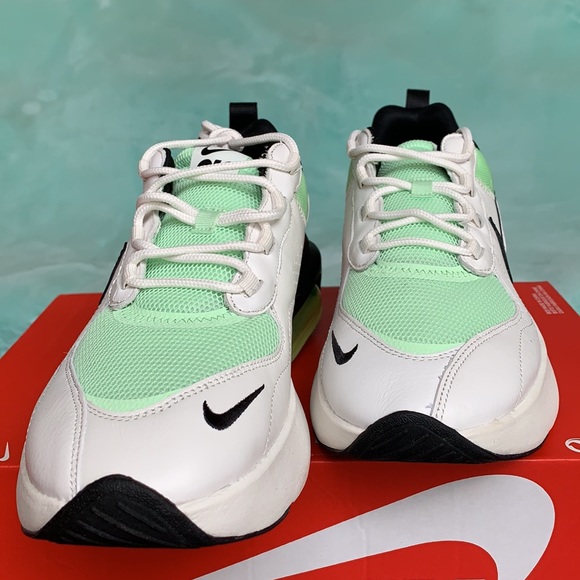 NIKE WMNS AIR MAX VERONA - Picture 10 of 16